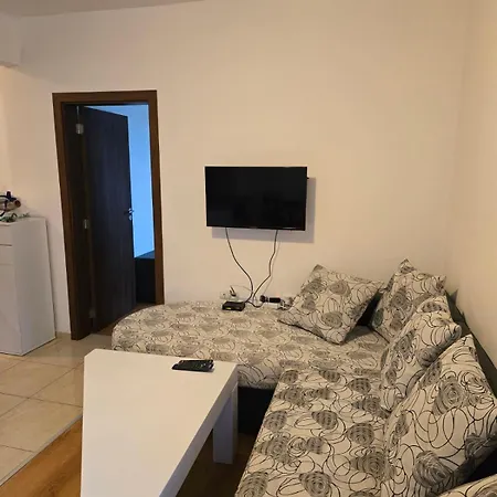 Sea Diamond Family Apartment